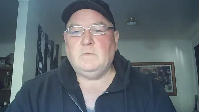 Snapshot of HOTANAL chatting on November 5, 2025, 10:10 pm HOTANAL online show from November 5, 2025, 10:10 pm