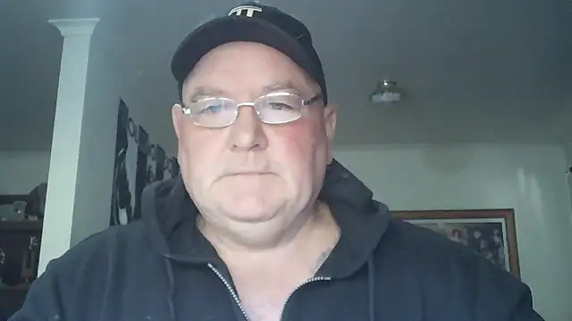 Snapshot of HOTANAL chatting on November 9, 2025, 10:08 pm HOTANAL online show from November 9, 2025, 10:08 pm