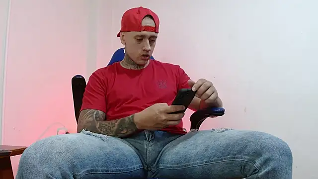 Joeysexx2 online show from November 27, 2025, 4:47 am