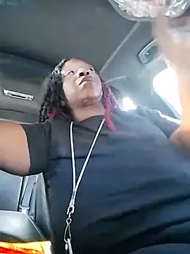 markquanna online show from October 20, 2025, 5:35 pm