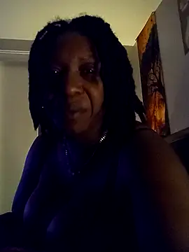 Snapshot of markquanna chatting on August 4, 2026, 11:35 am markquanna online show from August 4, 2026, 11:35 am