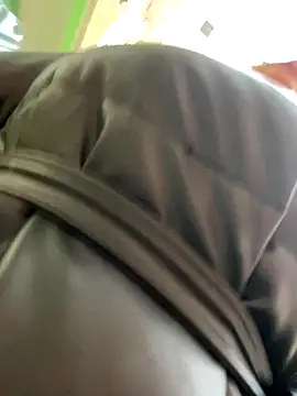 Snapshot of CrazzyChicks chatting on November 9, 2025, 7:17 am CrazzyChicks online show from November 9, 2025, 7:17 am