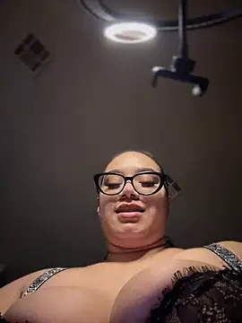 Snapshot of CarmelaAnthony chatting on January 4, 2025, 2:46 pm CarmelaAnthony online show from January 4, 2025, 2:46 pm