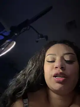Snapshot of CarmelaAnthony chatting on February 20, 2025, 1:08 pm CarmelaAnthony online show from February 20, 2025, 1:08 pm