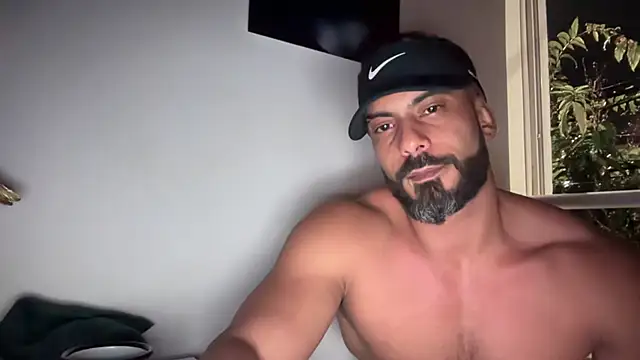 romeolovedark online show from October 16, 2025, 4:46 am