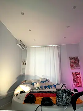 IvyHoney online show from October 7, 2025, 10:34 am