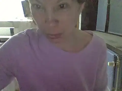 Snapshot of Moi_Lina chatting on March 18, 2025, 11:42 pm Moi Lina online show from March 18, 2025, 11:42 pm