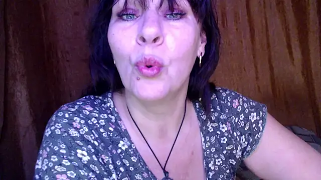 karina ren  online show from February 9, 2025, 11:14 am