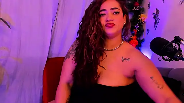 HannaMiillsxh online show from April 9, 2026, 1:38 pm