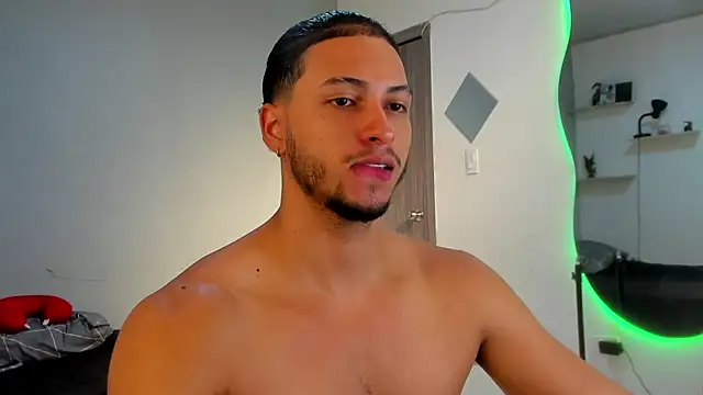 Kris Khalifa69 online show from February 13, 2026, 4:03 pm