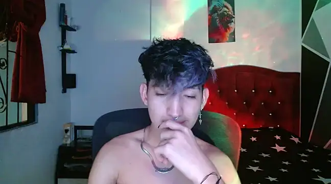 Snapshot of littlextreme chatting on December 5, 2024, 6:21 am littlextreme online show from December 5, 2024, 6:21 am