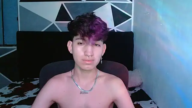 Snapshot of littlextreme chatting on December 12, 2024, 4:48 am littlextreme online show from December 12, 2024, 4:48 am