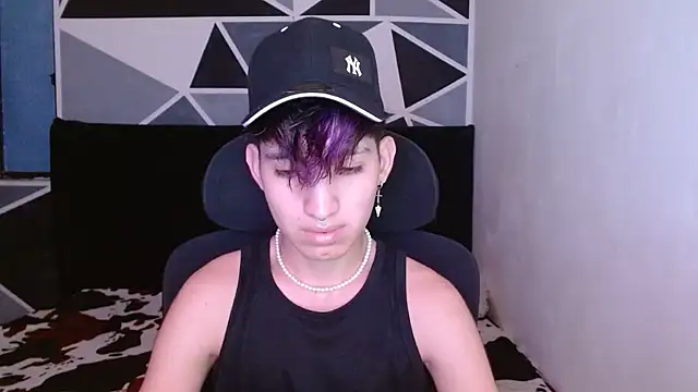 Snapshot of littlextreme chatting on December 16, 2024, 4:02 am littlextreme online show from December 16, 2024, 4:02 am