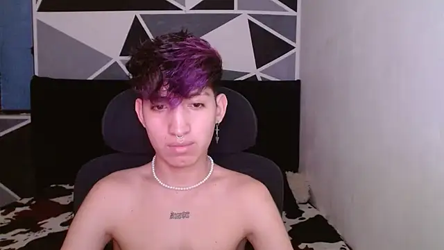 Snapshot of littlextreme chatting on December 16, 2024, 7:04 am littlextreme online show from December 16, 2024, 7:04 am