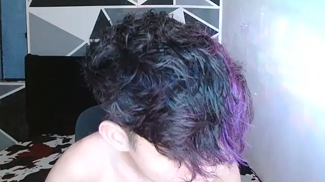 Snapshot of littlextreme chatting on December 17, 2024, 6:02 am littlextreme online show from December 17, 2024, 6:02 am