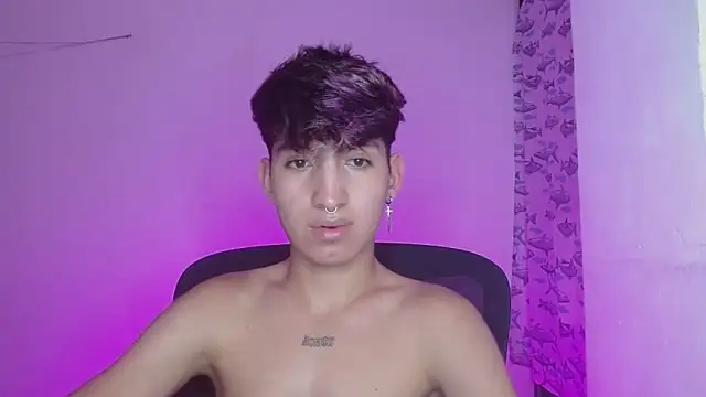 Snapshot of littlextreme chatting on February 23, 2025, 7:22 am littlextreme online show from February 23, 2025, 7:22 am