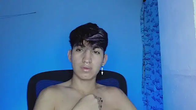 Snapshot of littlextreme chatting on March 2, 2025, 9:53 am littlextreme online show from March 2, 2025, 9:53 am