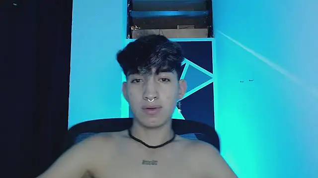 Snapshot of littlextreme chatting on March 11, 2025, 4:21 am littlextreme online show from March 11, 2025, 4:21 am