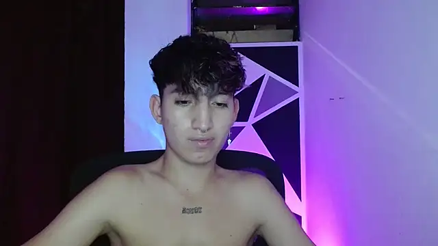 Snapshot of littlextreme chatting on March 18, 2025, 7:30 am littlextreme online show from March 18, 2025, 7:30 am