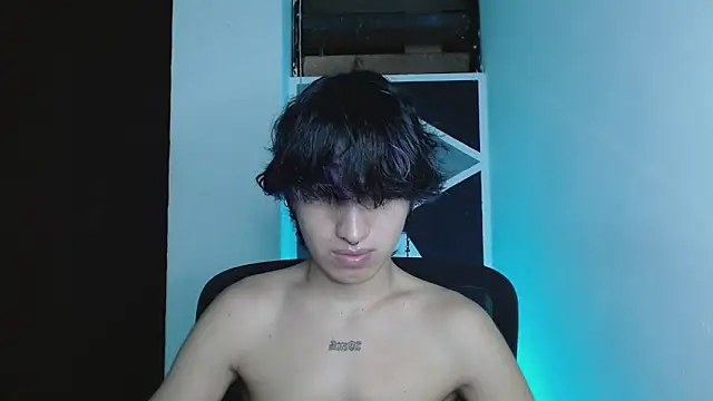 littlextreme online show from March 8, 2026, 2:37 am