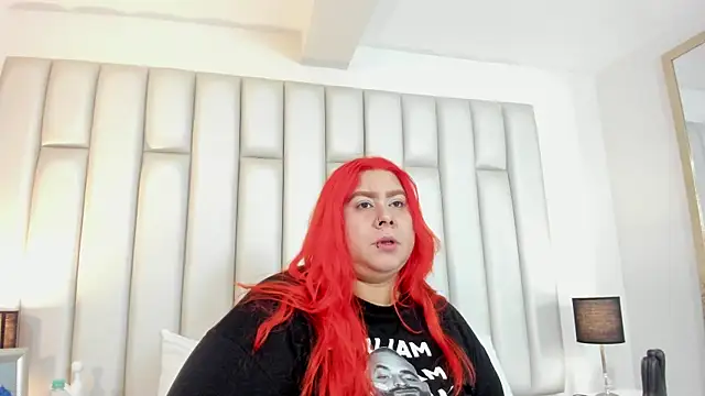 aandreaperez online show from October 30, 2025, 11:33 am