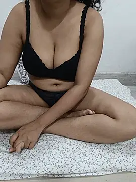 Rubyrosemumbai online show from June 25, 2026, 5:28 pm