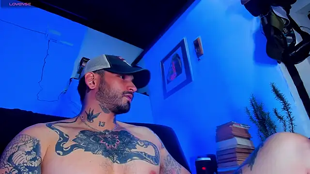 CamiloGray  online show from February 20, 2025, 6:02 pm