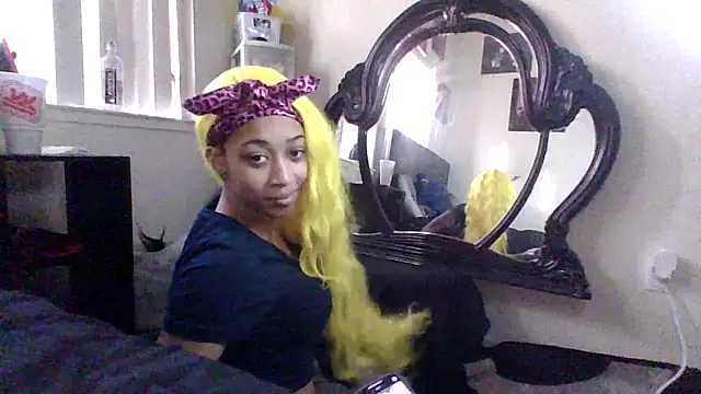 Snapshot of sexybribri@xh chatting on January 14, 2025, 11:27 pm sexybribrixh online show from January 14, 2025, 11:27 pm