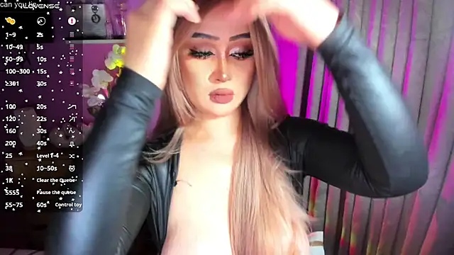 Miss mariahmonroe online show from October 1, 2025, 8:15 pm