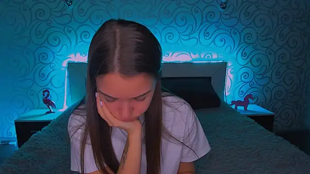 AlexaBarkley online show from December 8, 2024, 3:21 am