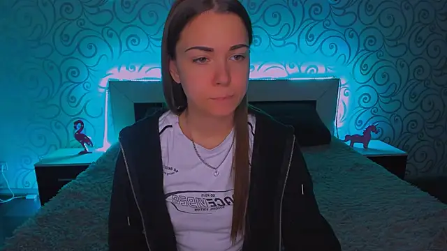 AlexaBarkley online show from December 13, 2024, 6:21 am