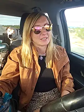 SheIsSomething online show from March 7, 2026, 12:29 am