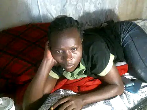 cute-shamza online show from January 15, 2026, 5:01 am