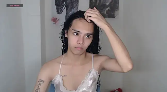shecutie69 online show from December 16, 2024, 4:38 pm