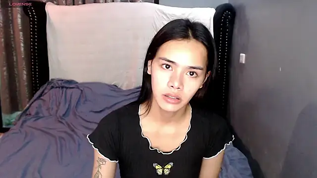 shecutie69 online show from October 14, 2025, 9:48 pm