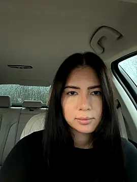 Snapshot of clairewntr chatting on November 16, 2025, 3:17 pm clairewntr online show from November 16, 2025, 3:17 pm