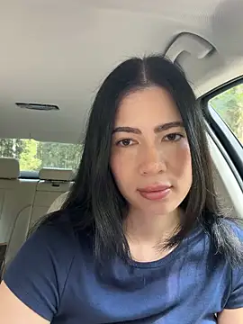 clairewntr online show from May 3, 2026, 10:21 am