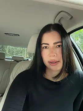 clairewntr online show from May 6, 2026, 3:39 pm