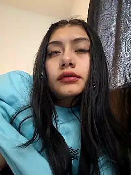 Snapshot of _Danna chatting on January 7, 2025, 8:42 pm Danna online show from January 7, 2025, 8:42 pm