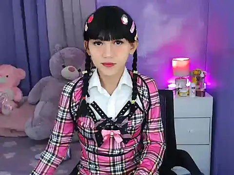 urlovelyfreya online show from October 5, 2025, 3:54 pm