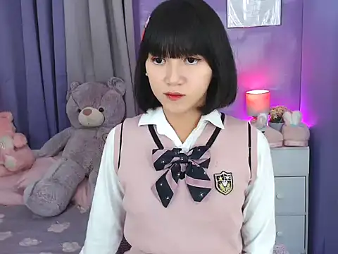 urlovelyfreya online show from November 11, 2025, 5:13 pm