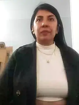 Snapshot of aisha_latina chatting on December 3, 2024, 7:11 pm aisha latina online show from December 3, 2024, 7:11 pm