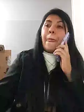 Snapshot of aisha_latina chatting on December 3, 2024, 10:18 pm aisha latina online show from December 3, 2024, 10:18 pm