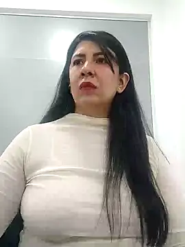 Snapshot of aisha_latina chatting on December 12, 2024, 2:44 pm aisha latina online show from December 12, 2024, 2:44 pm