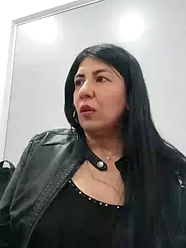 Snapshot of aisha_latina chatting on January 23, 2025, 5:52 pm aisha latina online show from January 23, 2025, 5:52 pm