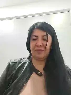 Snapshot of aisha_latina chatting on January 27, 2025, 3:50 pm aisha latina online show from January 27, 2025, 3:50 pm