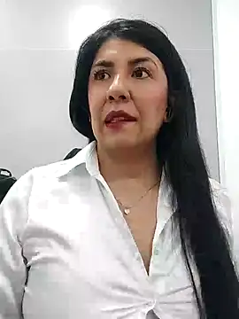 Snapshot of aisha_latina chatting on January 29, 2025, 3:26 pm aisha latina online show from January 29, 2025, 3:26 pm