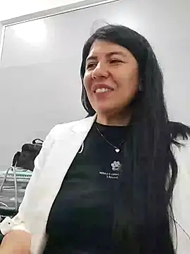 Snapshot of aisha_latina chatting on January 31, 2025, 3:00 pm aisha latina online show from January 31, 2025, 3:00 pm