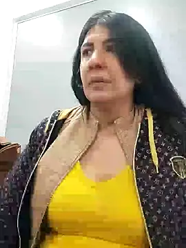 Snapshot of aisha_latina chatting on February 11, 2025, 2:24 pm aisha latina online show from February 11, 2025, 2:24 pm