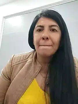 Snapshot of aisha_latina chatting on February 19, 2025, 3:16 pm aisha latina online show from February 19, 2025, 3:16 pm
